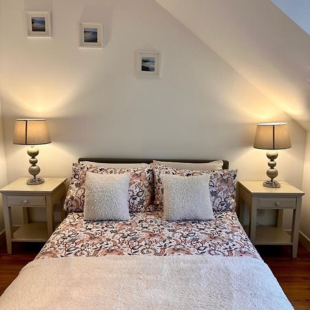 3-Bedroom Flat In The City Centre Next To The River Ness Інвернесс Екстер'єр фото